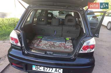 Внедорожник / Кроссовер Mitsubishi Outlander 2007 в 