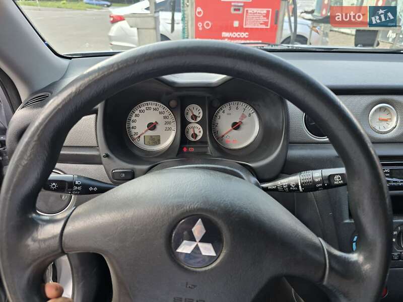 Позашляховик / Кросовер Mitsubishi Outlander 2008 в Києві