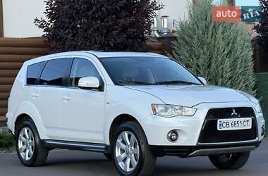 Внедорожник / Кроссовер Mitsubishi Outlander 2011 в 