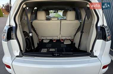 Внедорожник / Кроссовер Mitsubishi Outlander 2011 в 