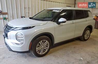 Mitsubishi Outlander 2024