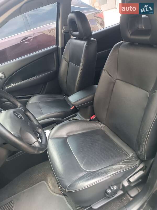 Позашляховик / Кросовер Mitsubishi Outlander 2007 в Харкові