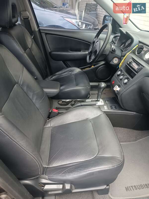 Позашляховик / Кросовер Mitsubishi Outlander 2007 в Харкові