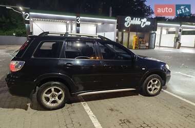 Внедорожник / Кроссовер Mitsubishi Outlander 2007 в 
