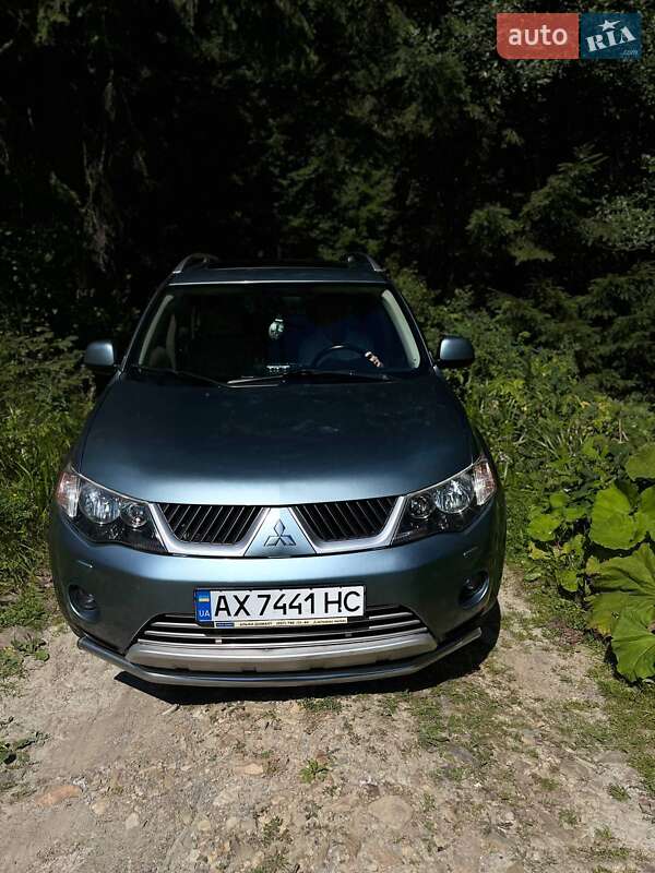 Внедорожник / Кроссовер Mitsubishi Outlander 2008 в Андреевке