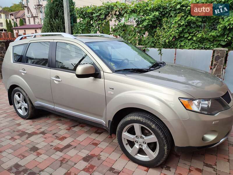 Mitsubishi Outlander 2008