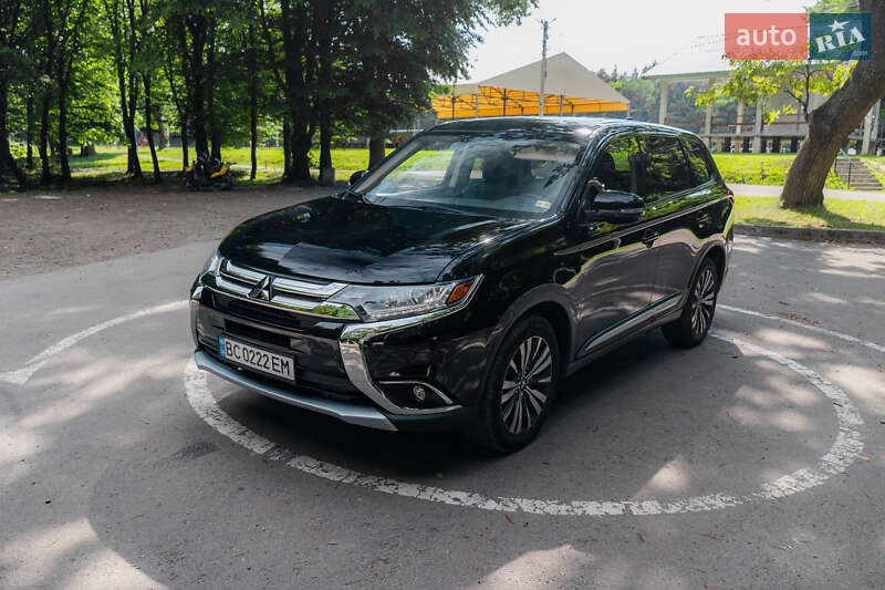 Mitsubishi Outlander 2019