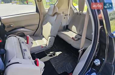 Внедорожник / Кроссовер Mitsubishi Outlander 2009 в 