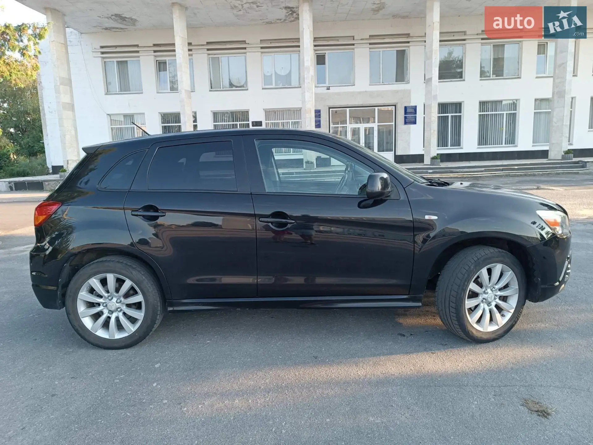 2010 Mitsubishi Outlander - мініатюра 3