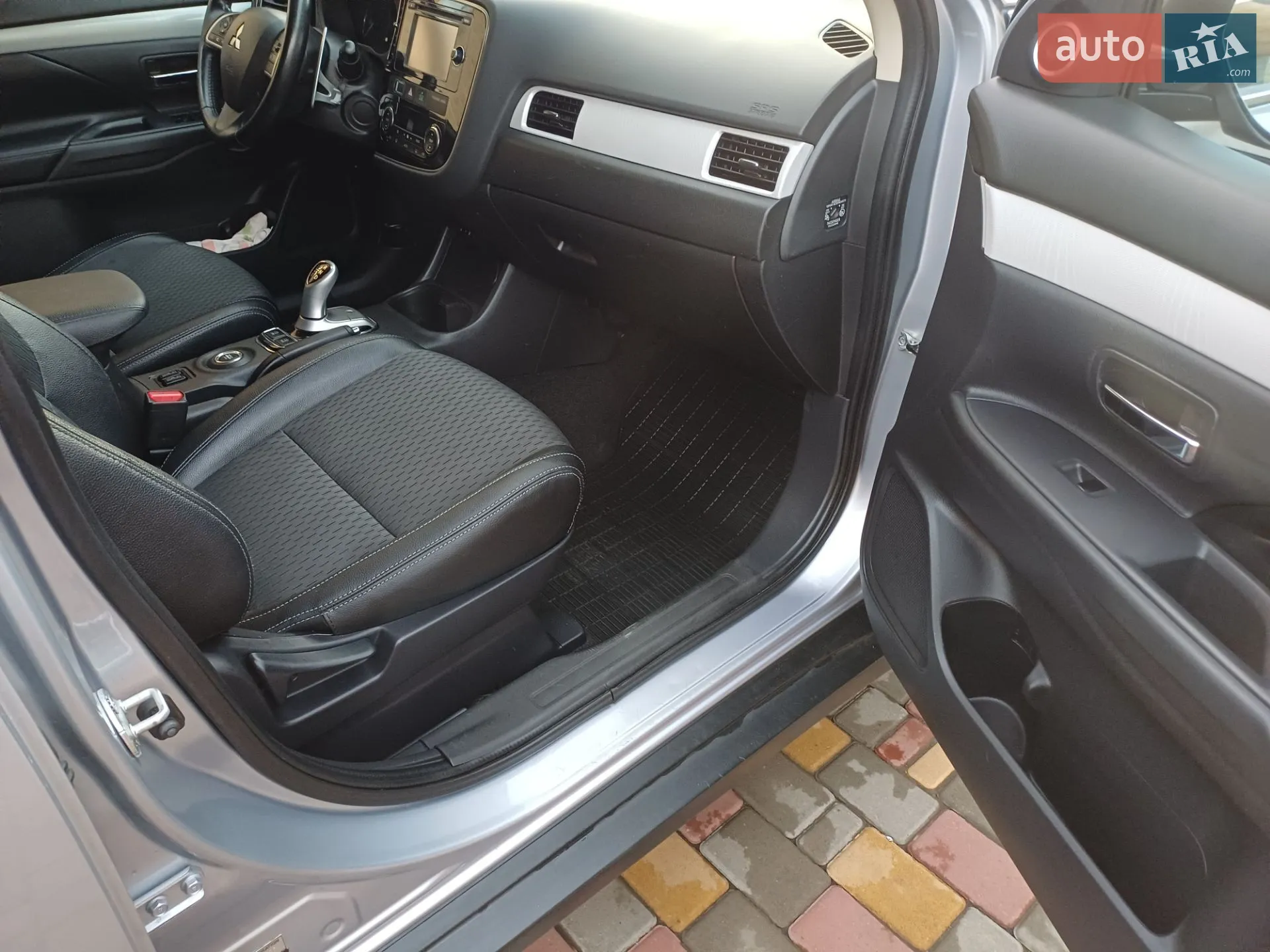 2015 Mitsubishi Outlander - мініатюра 13