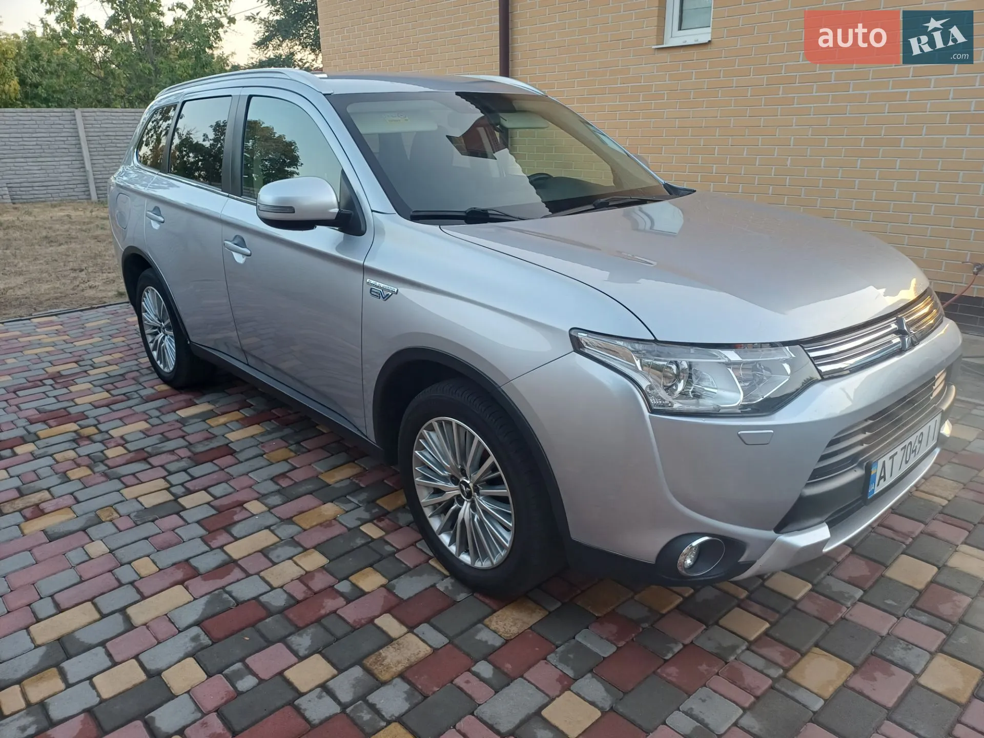 2015 Mitsubishi Outlander - мініатюра 2