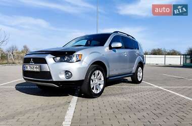 Позашляховик / Кросовер Mitsubishi Outlander 2012 в Дубні