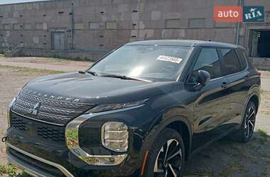 Позашляховик / Кросовер Mitsubishi Outlander 2024 в Одесі