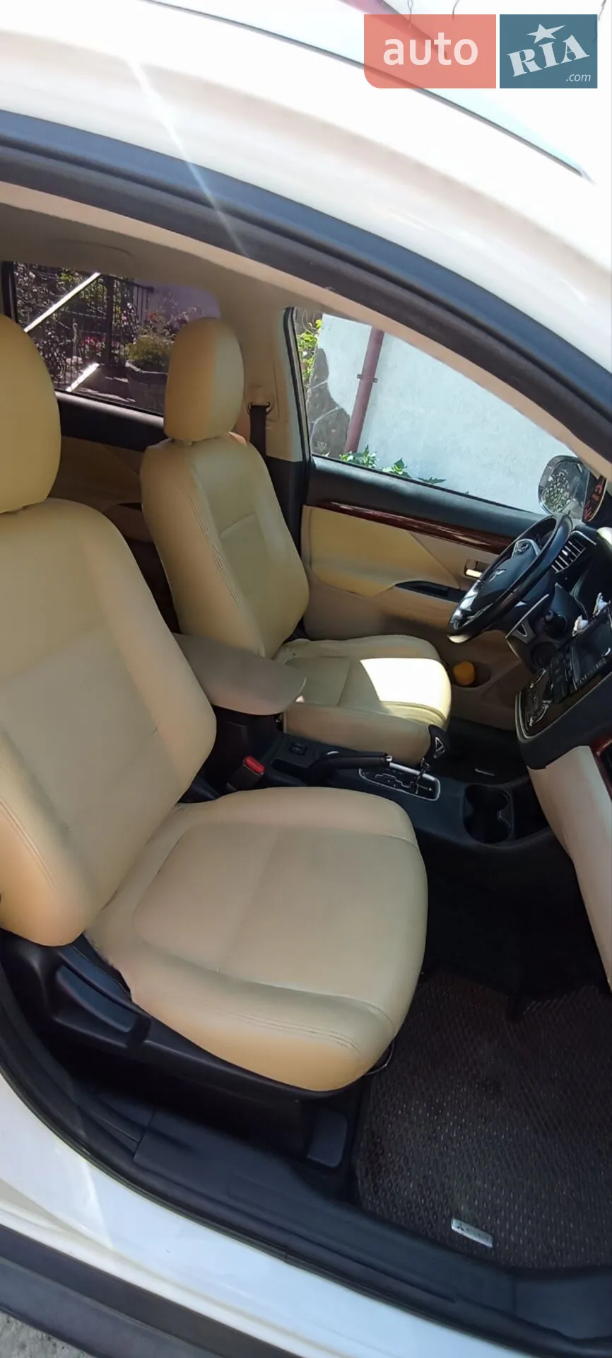 2013 Mitsubishi Outlander - мініатюра 3