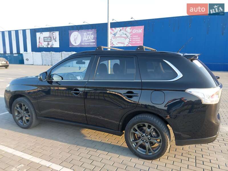 Mitsubishi Outlander 2013