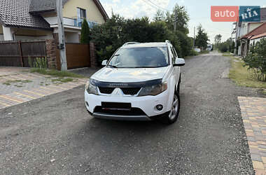 Внедорожник / Кроссовер Mitsubishi Outlander 2010 в Киеве