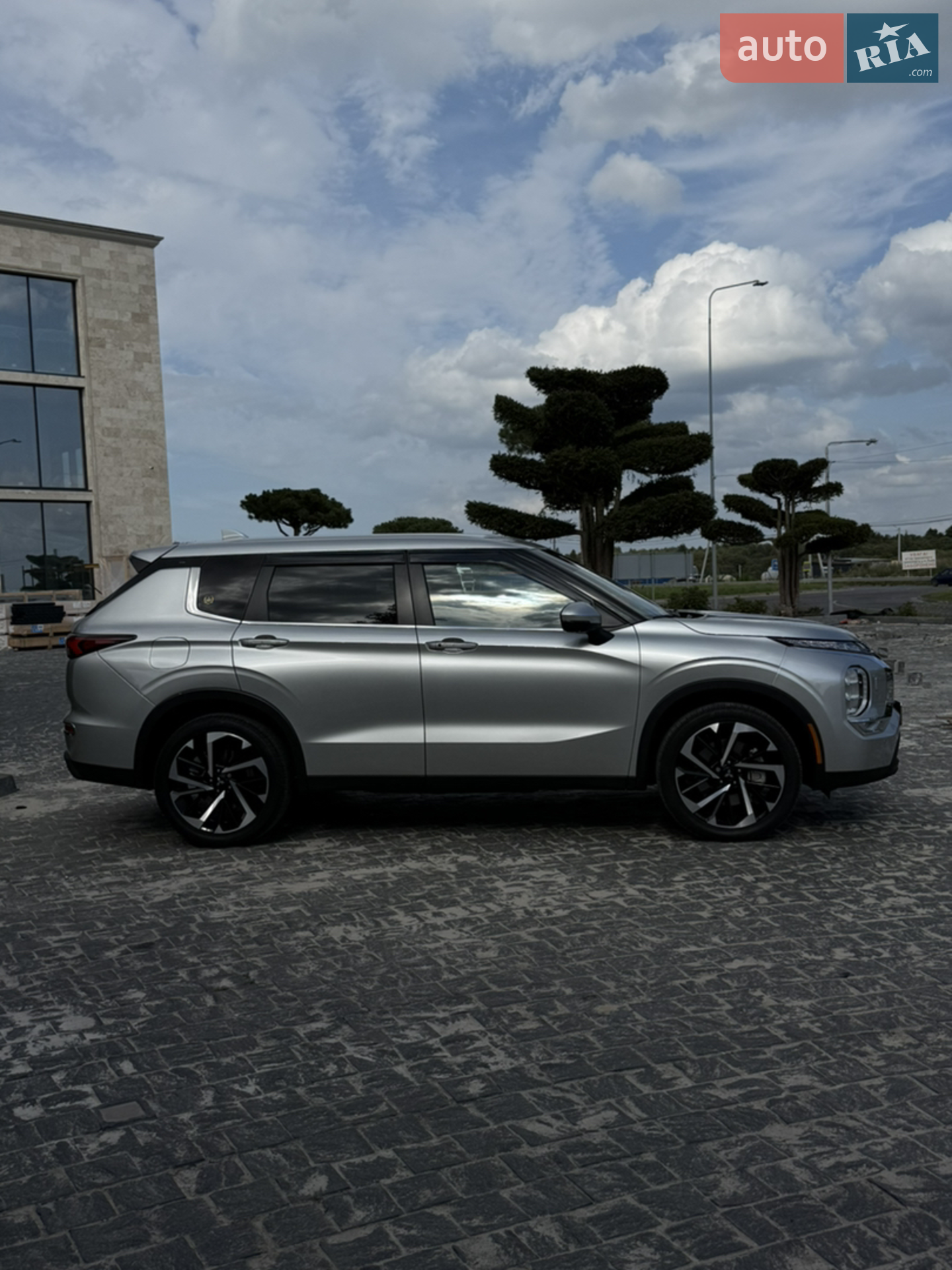 2022 Mitsubishi Outlander - мініатюра 4