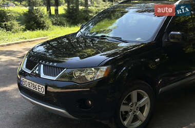 Внедорожник / Кроссовер Mitsubishi Outlander 2008 в 