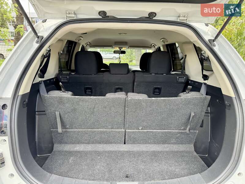 Внедорожник / Кроссовер Mitsubishi Outlander 2017 в Киеве