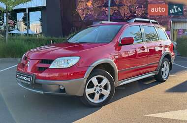 Внедорожник / Кроссовер Mitsubishi Outlander 2006 в 