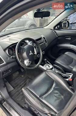 Внедорожник / Кроссовер Mitsubishi Outlander 2007 в 