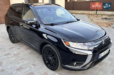 Позашляховик / Кросовер Mitsubishi Outlander 2020 в Вінниці