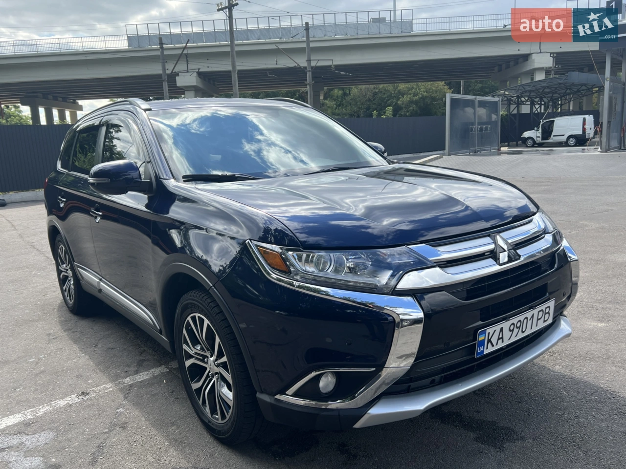 2016 Mitsubishi Outlander - мініатюра 28