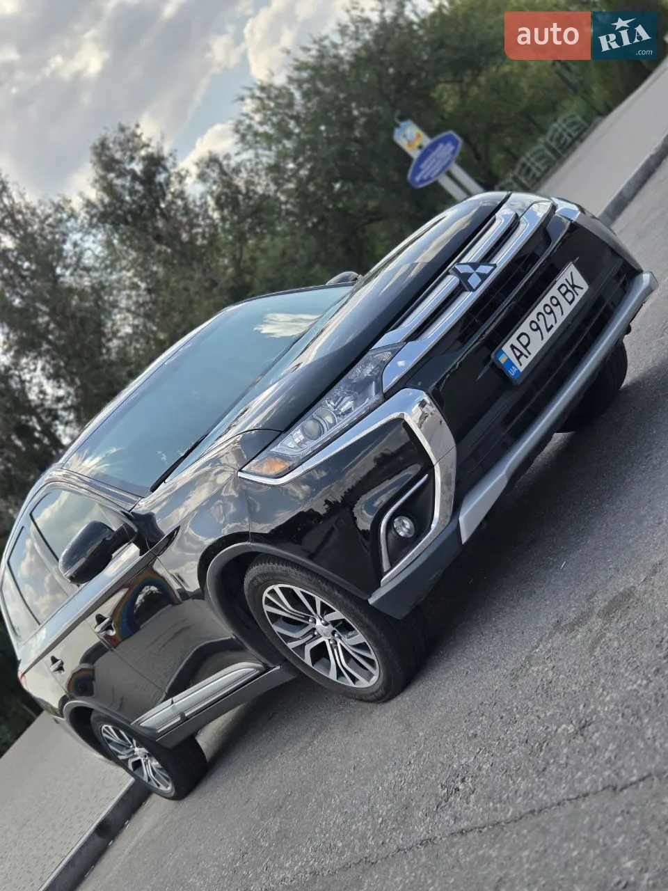 2017 Mitsubishi Outlander - мініатюра 15