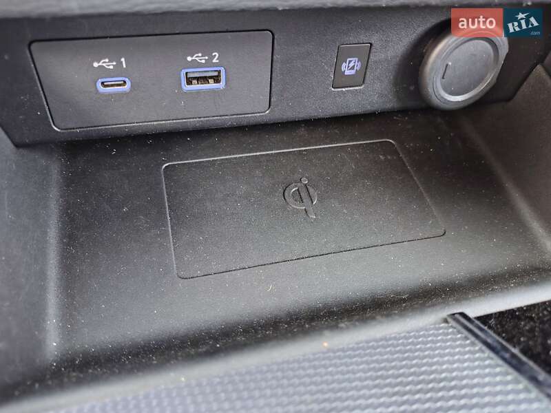 Позашляховик / Кросовер Mitsubishi Outlander 2022 в Дніпрі