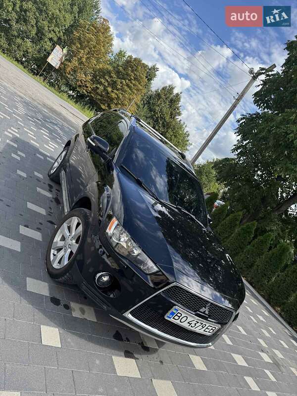 Внедорожник / Кроссовер Mitsubishi Outlander 2009 в Бучаче
