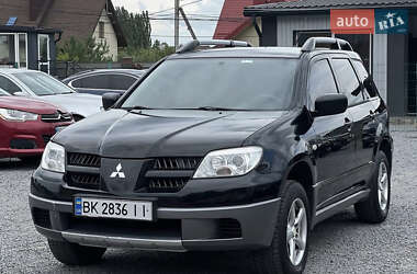 Позашляховик / Кросовер Mitsubishi Outlander 2004 в Рівному
