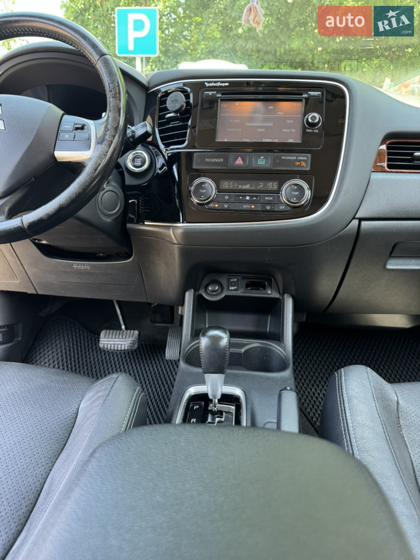 2015 Mitsubishi Outlander - мініатюра 4