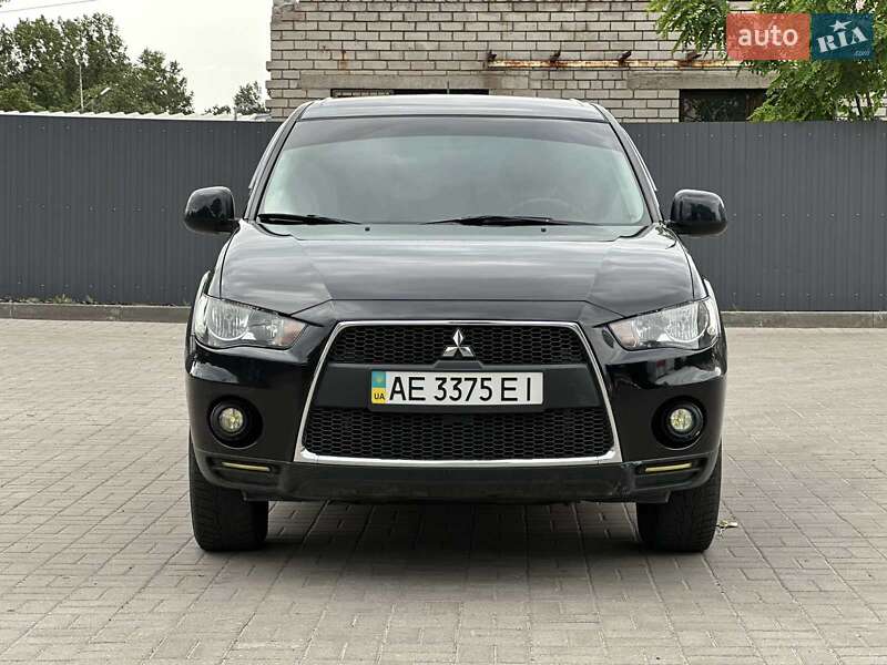 Внедорожник / Кроссовер Mitsubishi Outlander 2010 в Днепре