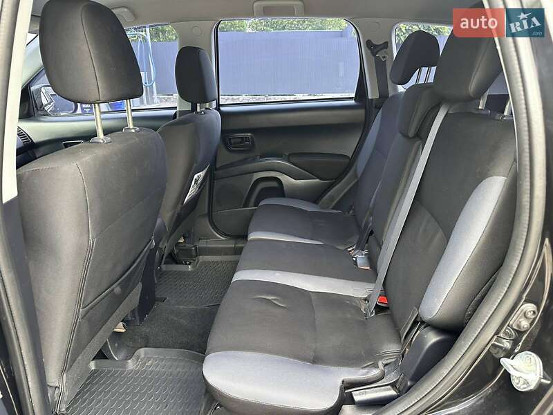 Внедорожник / Кроссовер Mitsubishi Outlander 2010 в Днепре