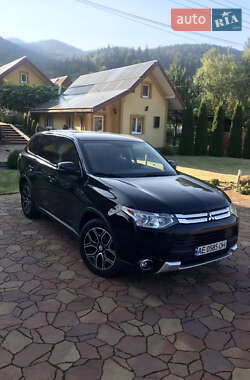 Внедорожник / Кроссовер Mitsubishi Outlander 2014 в Днепре