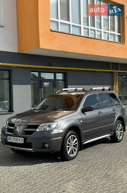 Внедорожник / Кроссовер Mitsubishi Outlander 2006 в 