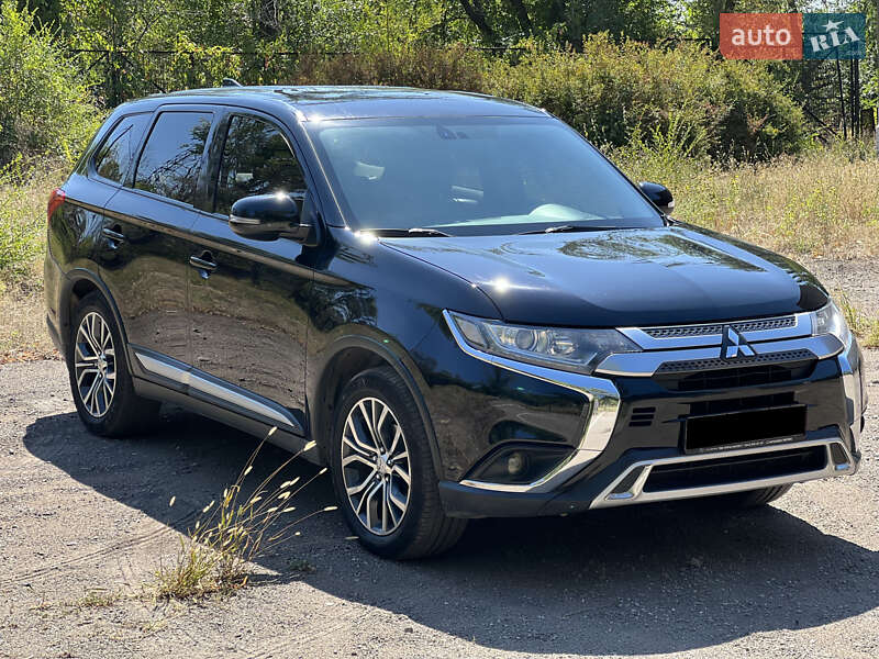 Mitsubishi Outlander 2018