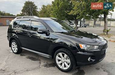 Внедорожник / Кроссовер Mitsubishi Outlander 2011 в Лубнах