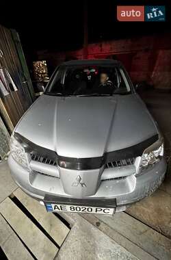 Внедорожник / Кроссовер Mitsubishi Outlander 2005 в 