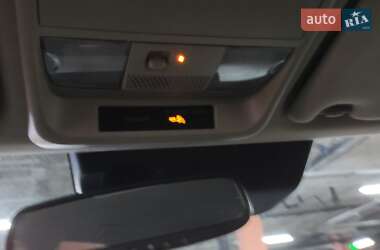 Внедорожник / Кроссовер Mitsubishi Outlander 2020 в 