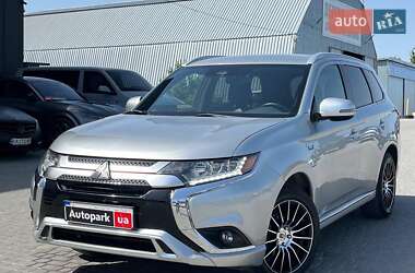 Позашляховик / Кросовер Mitsubishi Outlander 2021 в Львові