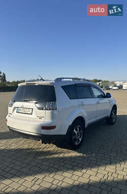 Внедорожник / Кроссовер Mitsubishi Outlander 2008 в 