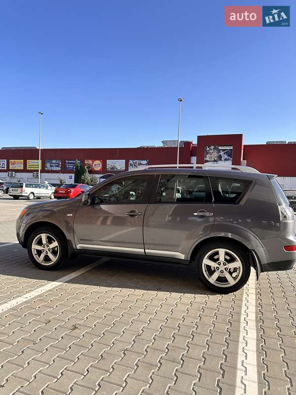 Mitsubishi Outlander 2008