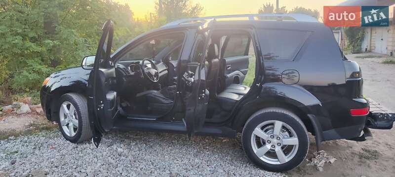Внедорожник / Кроссовер Mitsubishi Outlander 2009 в Кривом Роге фото 20 Внедорожник / Кроссовер Mitsubishi Outlander 2009 в Кривом Роге