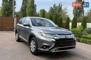 Позашляховик / Кросовер Mitsubishi Outlander 2019 в Кропивницькому