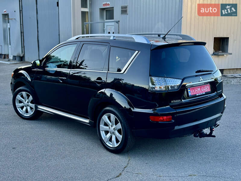 Внедорожник / Кроссовер Mitsubishi Outlander 2010 в Полтаве