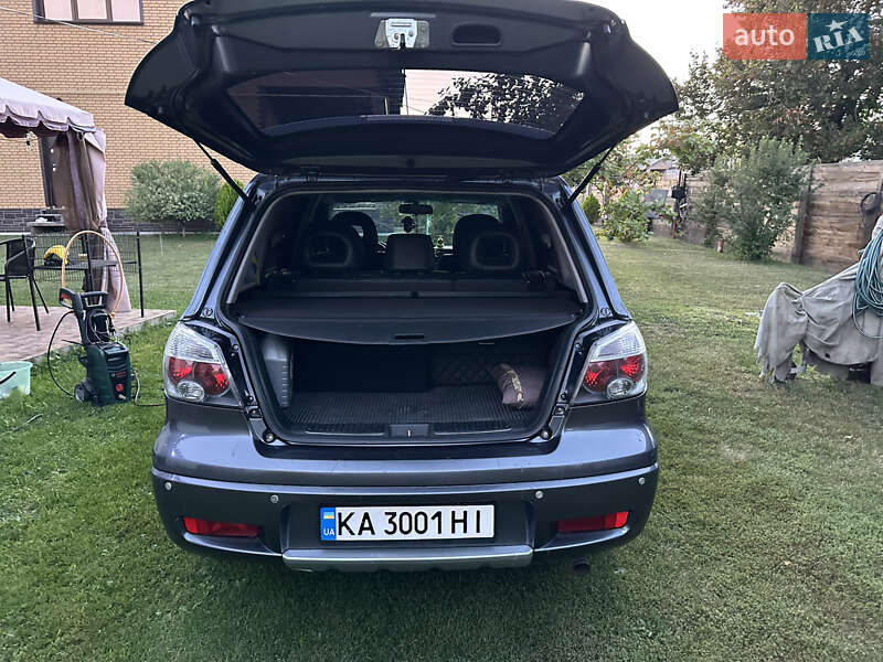 Внедорожник / Кроссовер Mitsubishi Outlander 2008 в Десне