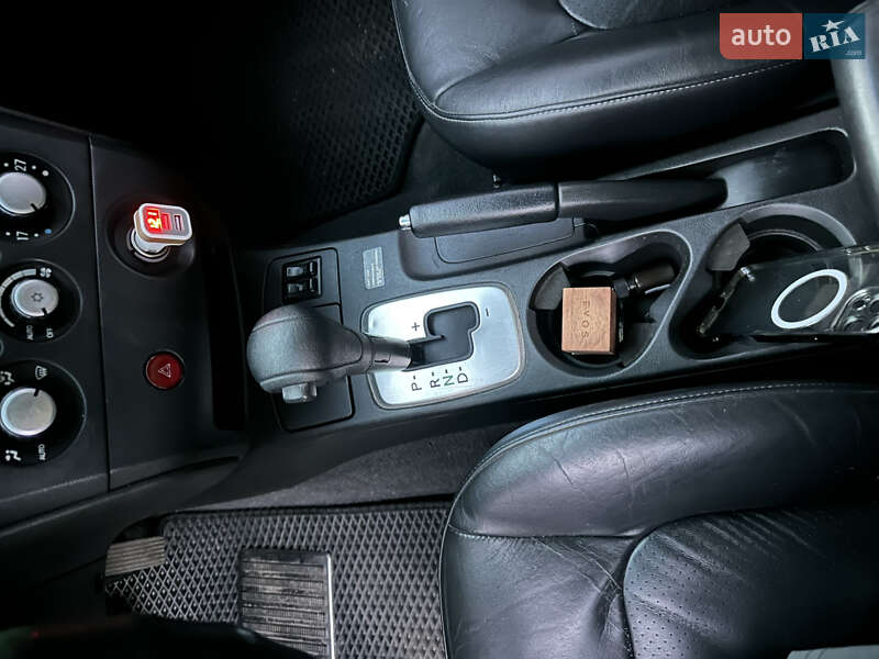 Внедорожник / Кроссовер Mitsubishi Outlander 2008 в Десне