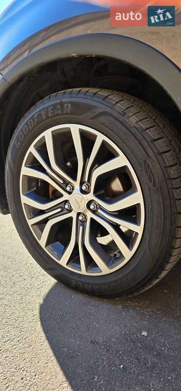 Позашляховик / Кросовер Mitsubishi Outlander 2017 в Білій Церкві