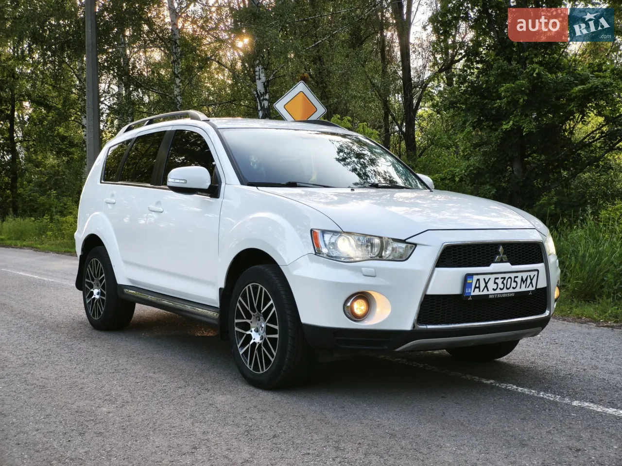 2010 Mitsubishi Outlander - мініатюра 9